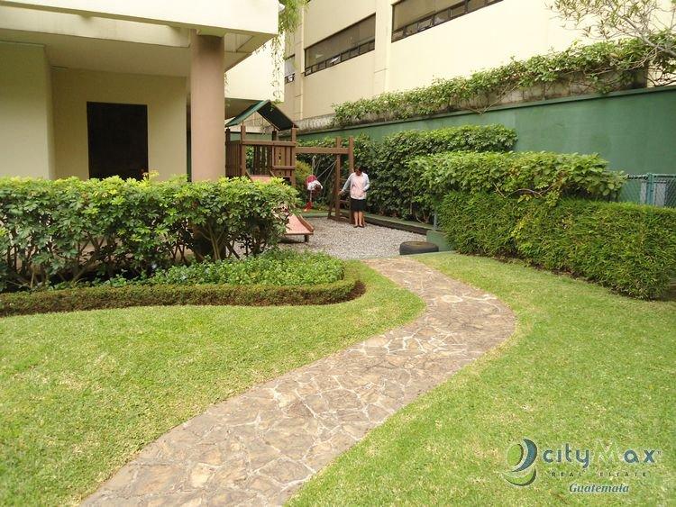 Vendo o Alquilo Apartamento AMUEBLADO zona 14 piscina - Miniatura 15