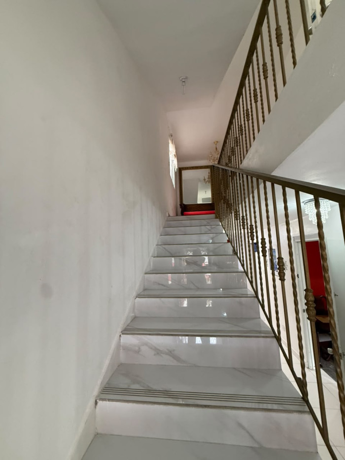 VENTA DE CASA EN BUENOS AIRES CON 5 HABITACIONES - 6