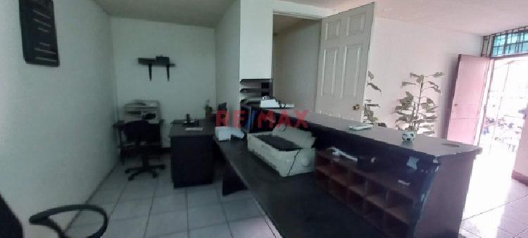 Edificio Comercial en Venta en Zona 18 - 6