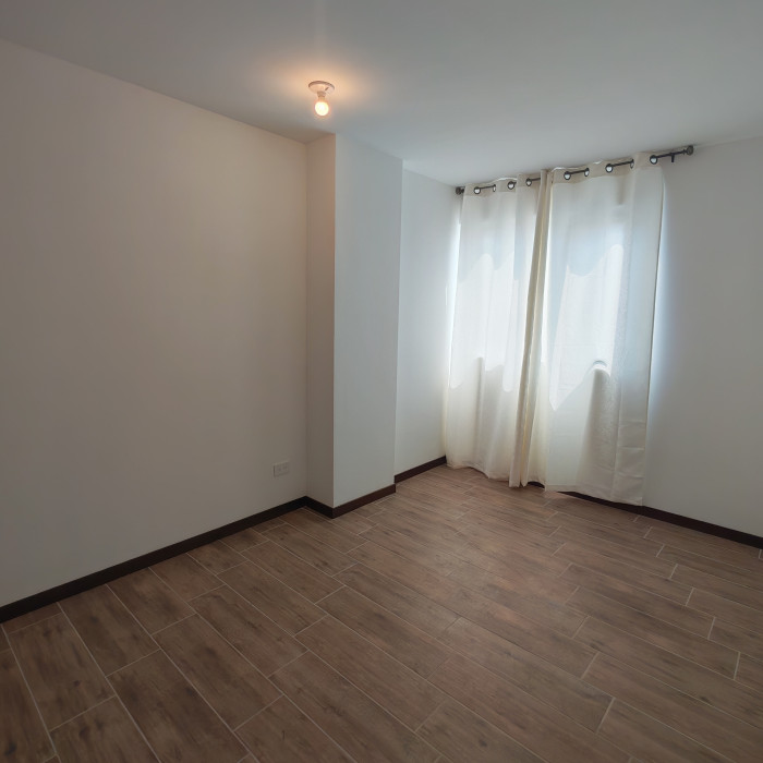 Apartamento en Venta o Renta en Zona 4 Mixco Guatemala - Miniatura 12