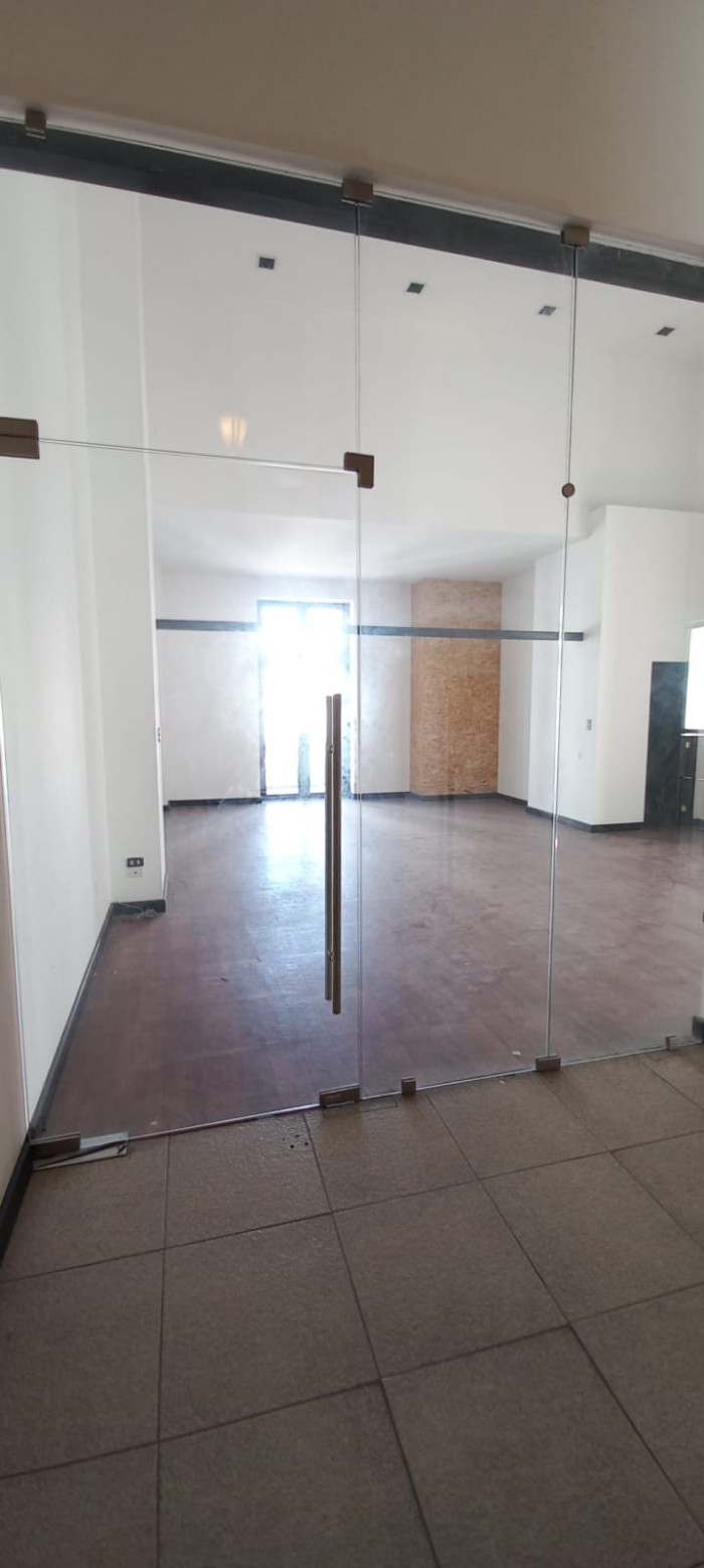 OFICINA EN #RENTA ZONA 16 - Image 2