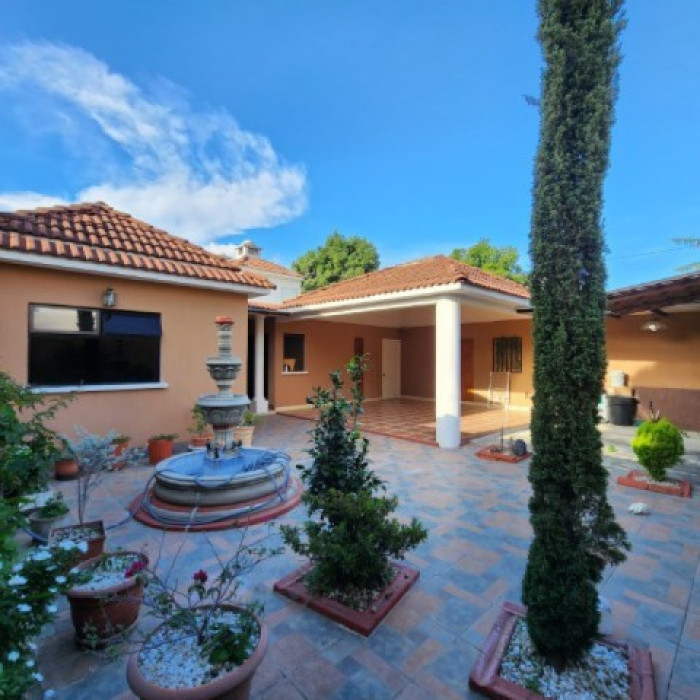 Casa en Venta San Cristóbal Colonia Las Jacarandas