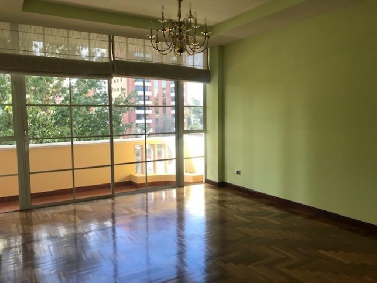 Apartamento de lujo en renta en Zona 14 Guatemala - Image 1
