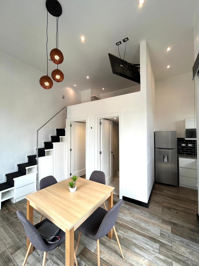 Apartamento amueblado tipo loft en renta en zona 15 VH