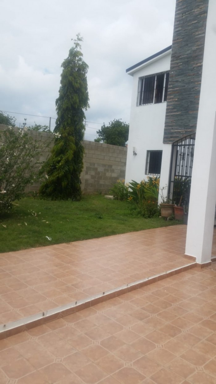 Hermosa casa en Urbanización Exclusiva de Santiago