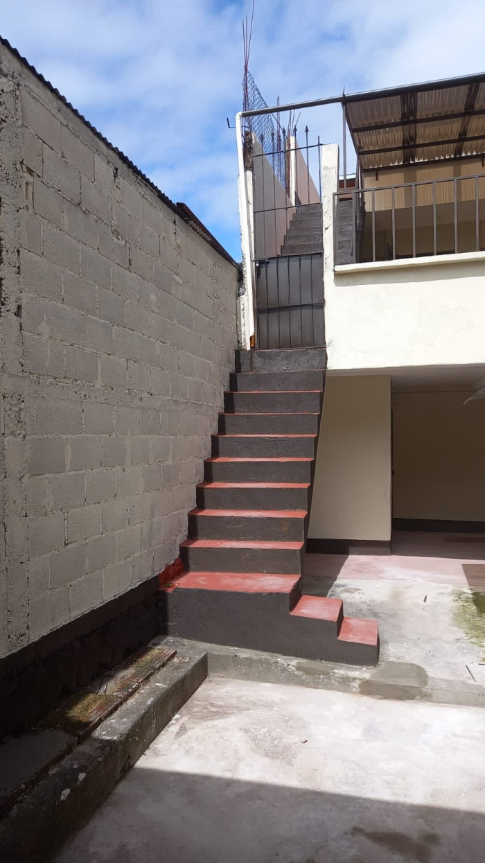VENDO PROPIEDAD COLONIA ATLANTIDA ZONA 17 - 6