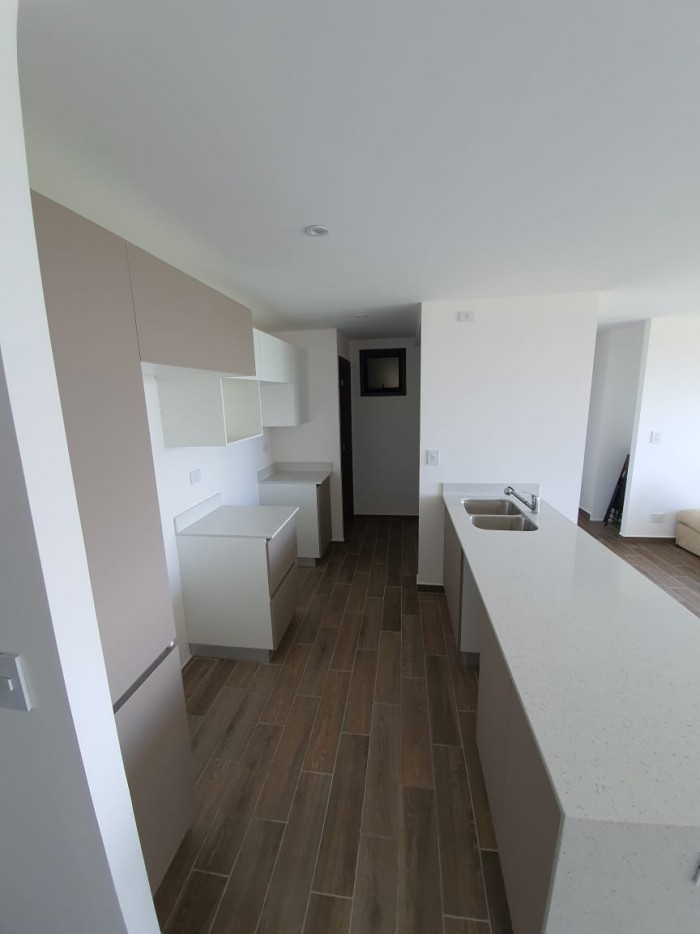 Apartamento en RENTA en zona 15 PARQUE 15 - Image 4