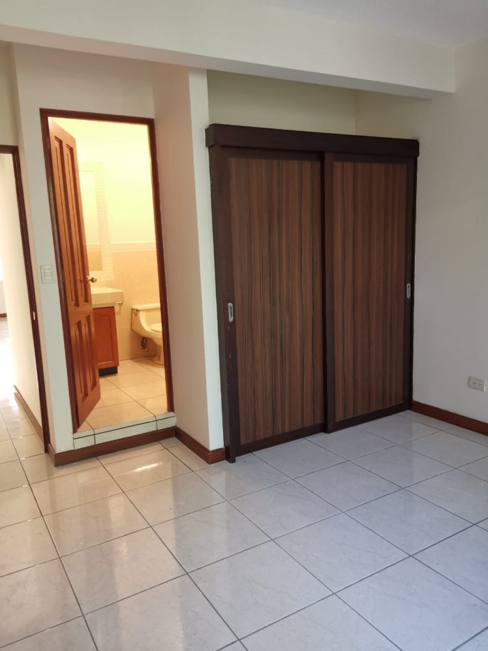 Casa en Venta y Renta Cañadas de Elgin Zona 13 - Miniatura 18