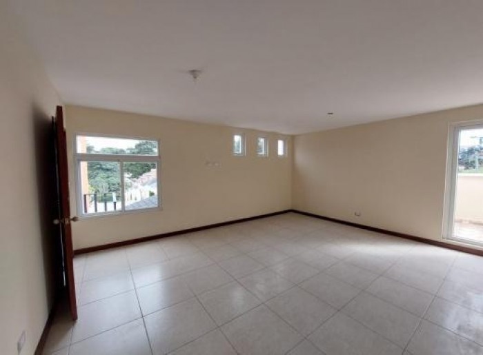 Vendo Casa en Carretera a San José Pinula - Image 3