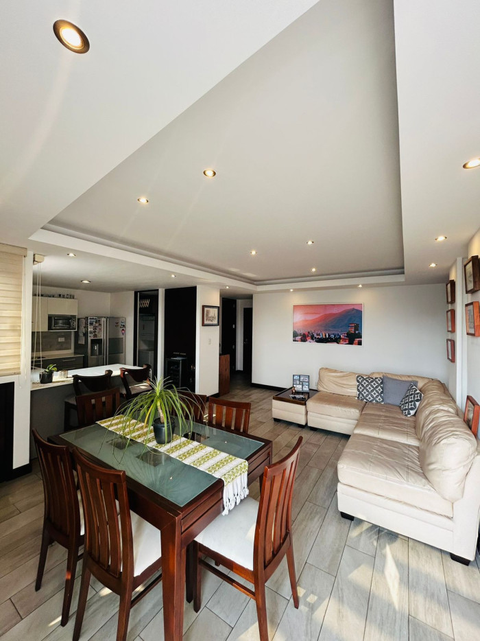 Apartamento amueblado en venta en zona 15 VH1 — foto 4