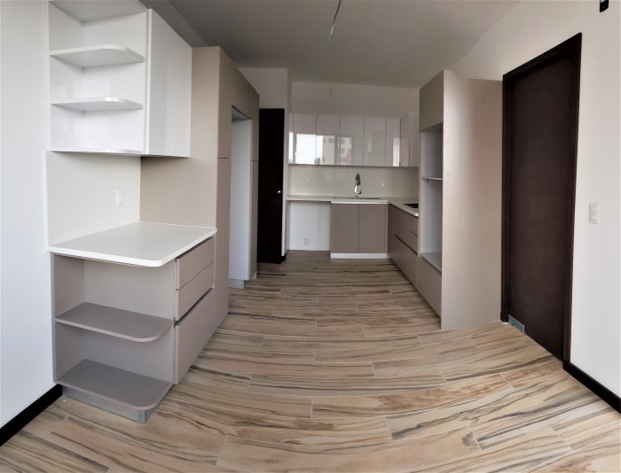 Vendo Apartamento con 298.00m2 totales en Zona 14 - Image 1
