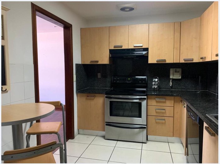 En Alquiler Apartamento amueblado en Zona 10 — foto 9