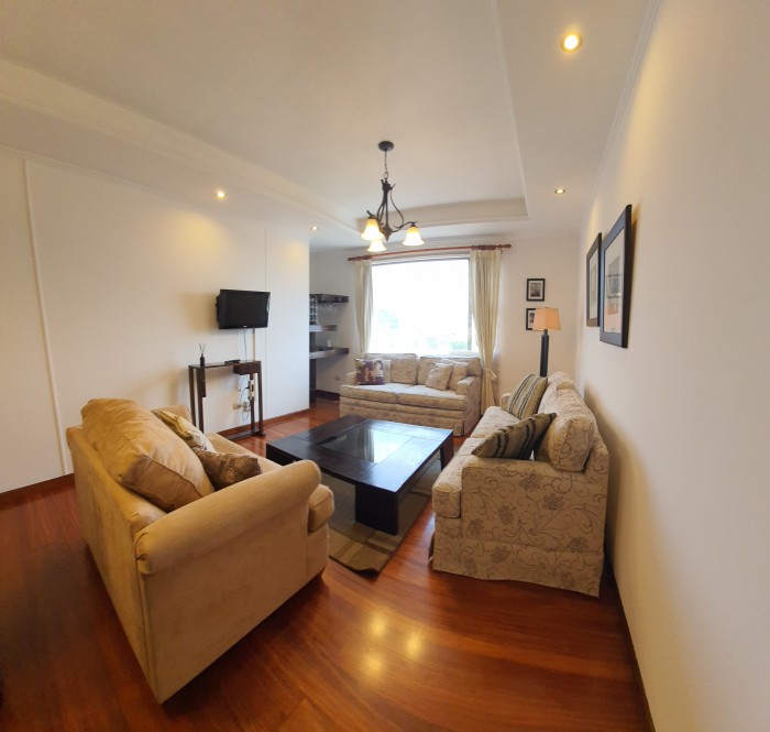 En Alquiler Apartamento en Zona 10 Amueblado — foto 6