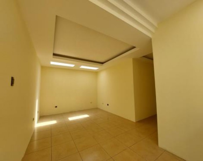CITYMAX Vende casa en Lujoso Condominio de Mixco Zona 7 - Image 2