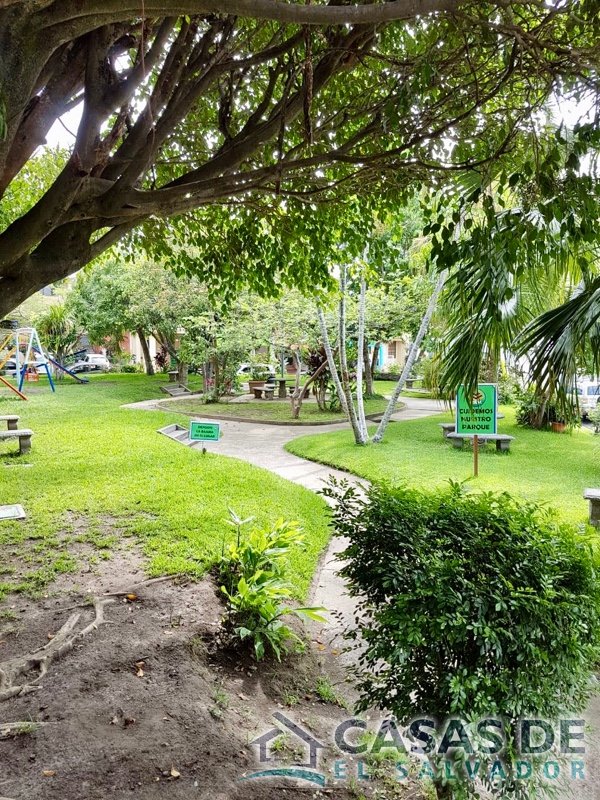 Merliot Privado Centrico, Piramide Cuscatlan - 13