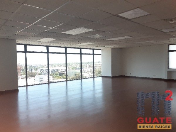 Oficina de 111.17 m2 de construcción en Renta, Zona 09