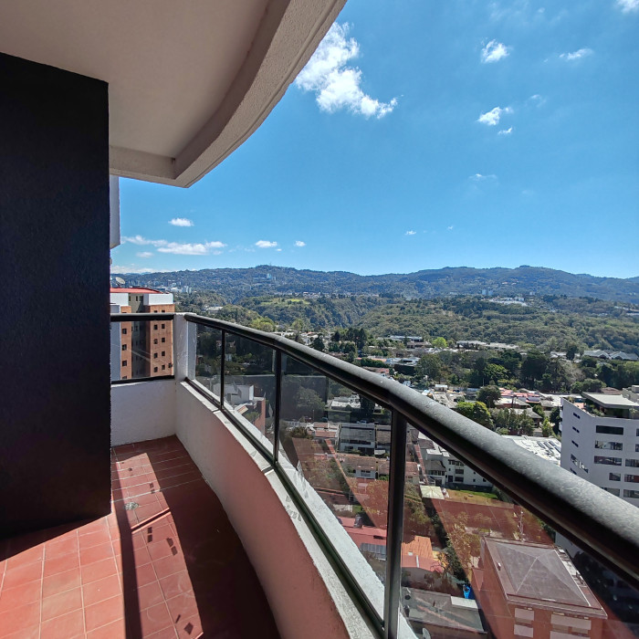 En Alquiler Apartamento Amueblado con 273m2 en Zona 14