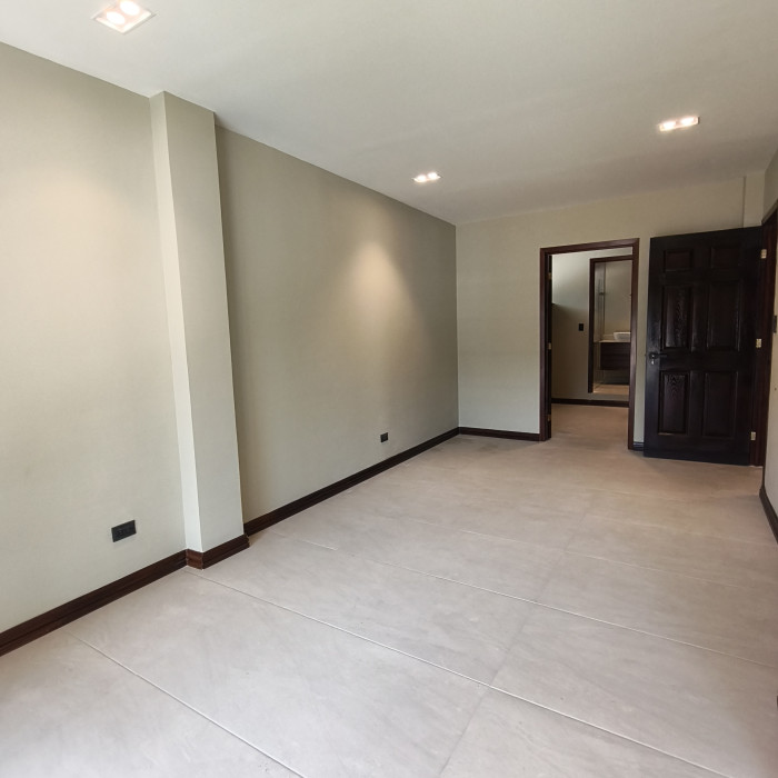 Espectacular Casa en Venta San Lucas Sacatepequez - Miniatura 21