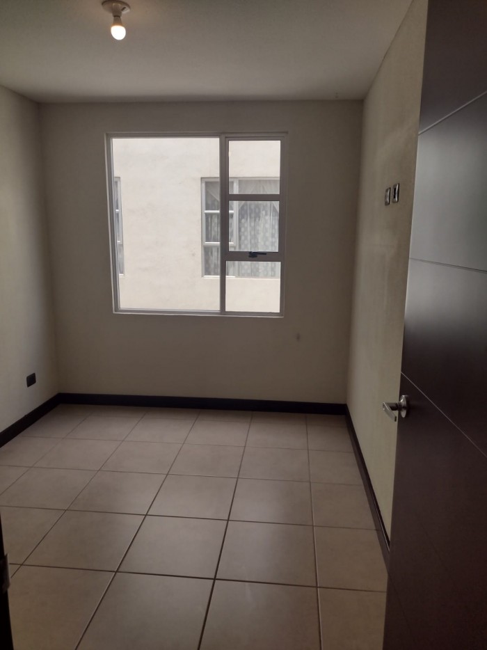 Apartamento en Venta Edificio Zona 13 Colonia Aurora - Miniatura 6