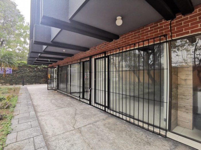 Local comercial en zona 10 Guatemala - Image 4