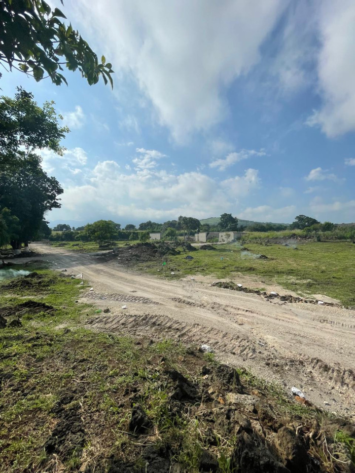 Terreno en venta en residencial jocotillo Villa Canales - Miniatura 3