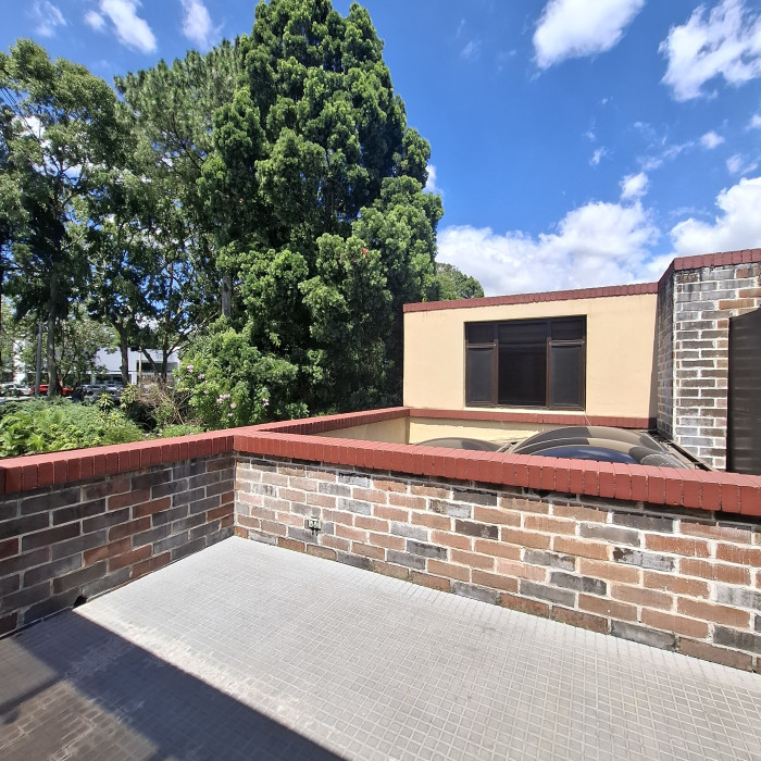 Casa en renta en zona 10 Bulevar Los Próceres - Miniatura 12