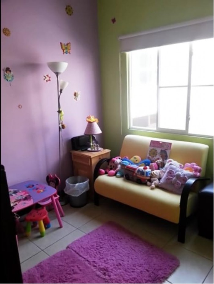 Venta de casa con amplio jardín, El Zapote, zona 2. - Miniatura 6