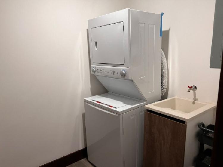 APARTAMENTO AMUEBLADO EN RENTA EN CAYALA ZONA 16
