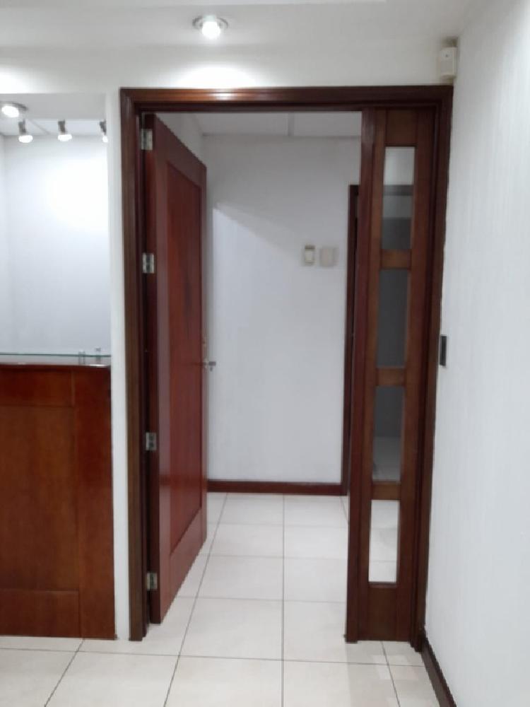 Rento Oficina en Zona 10
