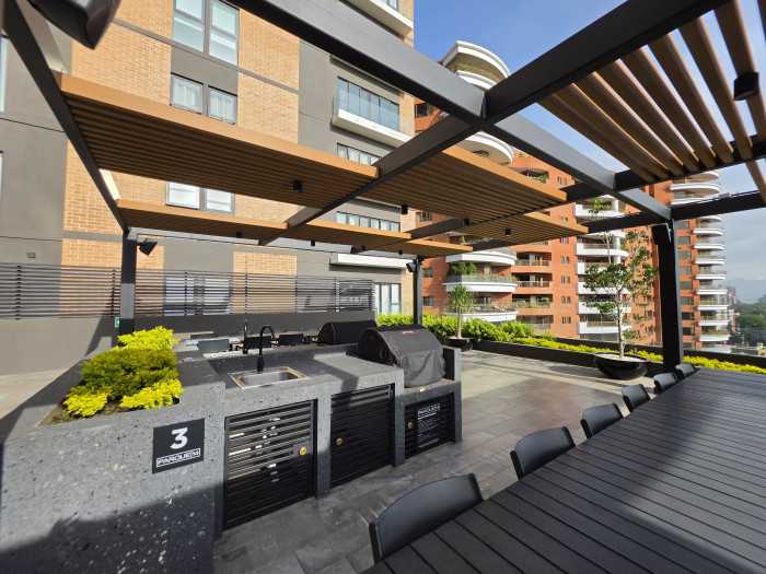 VENDO APARTAMENTO EN NIVEL ALTO EN PARQUE 14 VISTA SUR