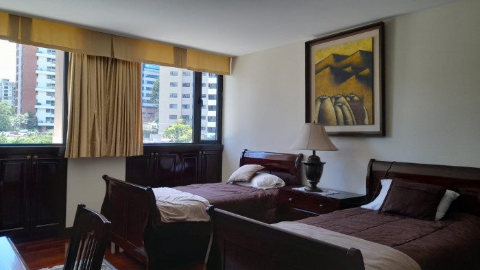 Apartamento  amplio en Venta o Renta  Zona 14 Guatemala - Miniatura 8