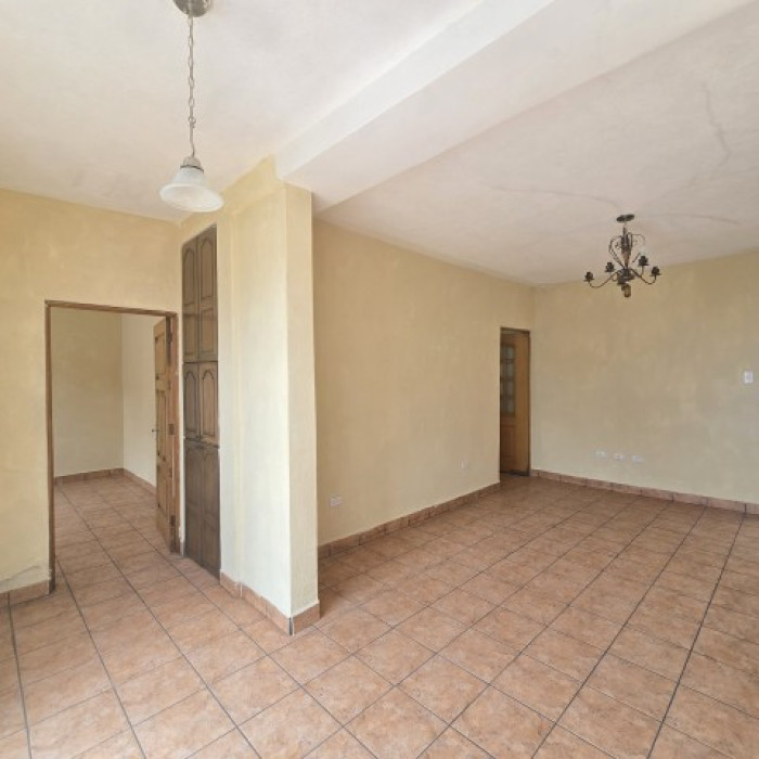 Casa en Renta para Negocio u Oficinas Zona 12 Guatemala — foto 8