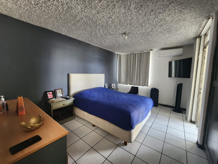 Venta de casa en Jardines de La Asunción, zona 5. - Miniatura 7