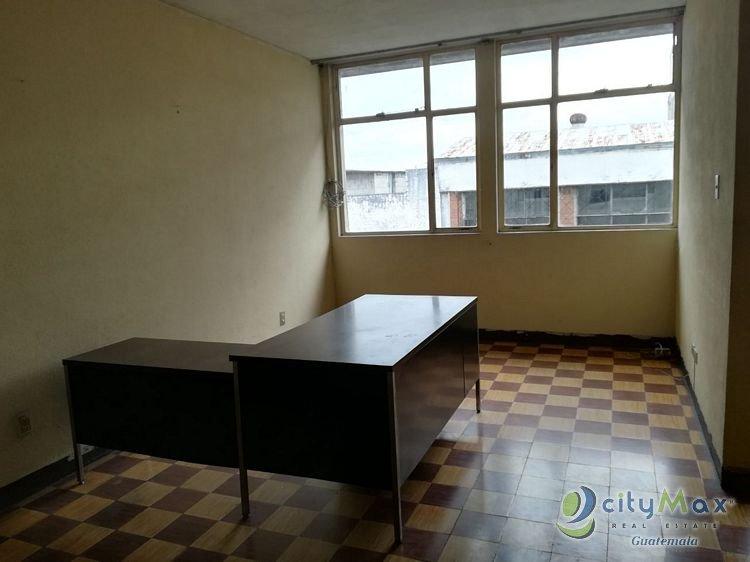 Oficina en CENTRO HISTÓRICO sobre la 7 avenida zona 1 - Miniatura 2