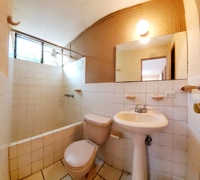 Vendo casa en condominio La Suiza 1 Mixco — foto 14