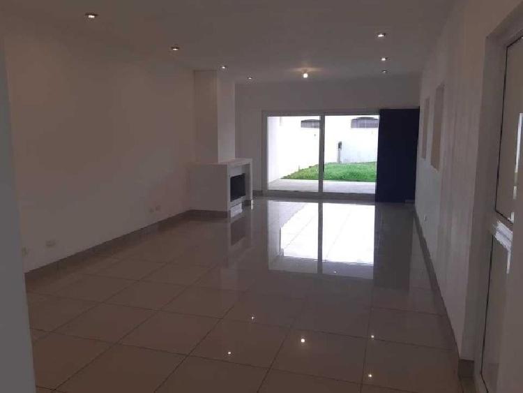 ALQUILO BELLA RESIDENCIA KM 16 CAES, LOS DIAMANTES