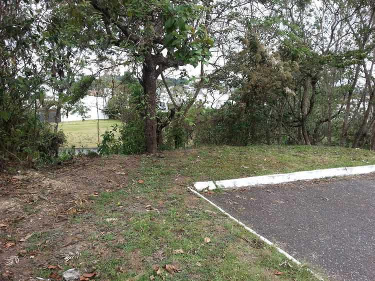 VENDO TERRENO DE 880.00 Vrs2. EN CONDOMINIO DE ZONA 16 - Image 3