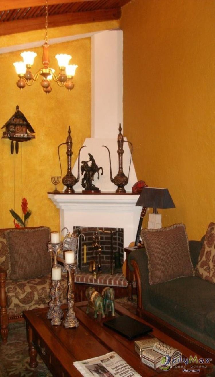 Casa en Venta y Alquiler en Zona 10, Ciudad Guatemala - Image 5