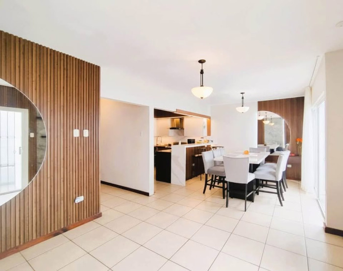 Casa en Venta en Hacienda Real Zona 16 Guatemala - Miniatura 2