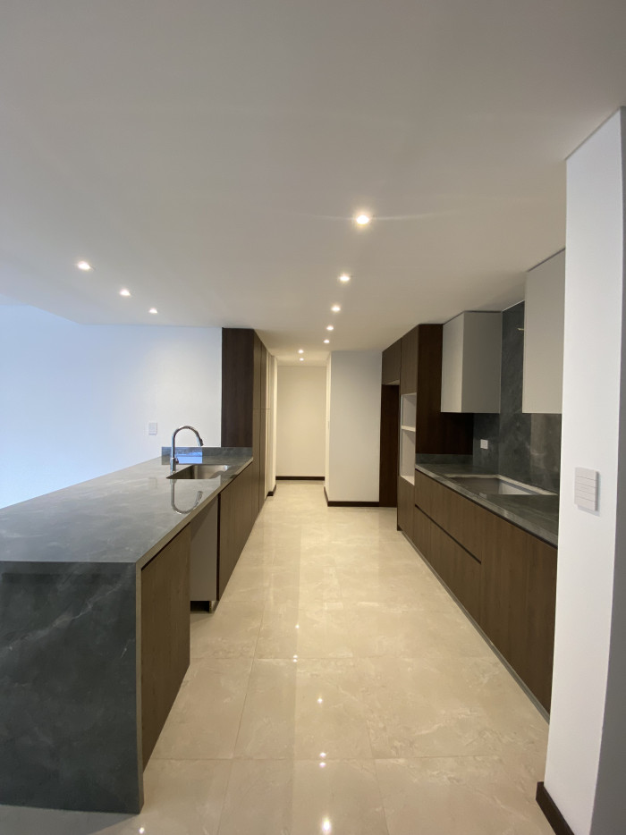 LUJOSO y EXCLUSIVO APARTAMENTO NUEVO EN VH2 - Image 1