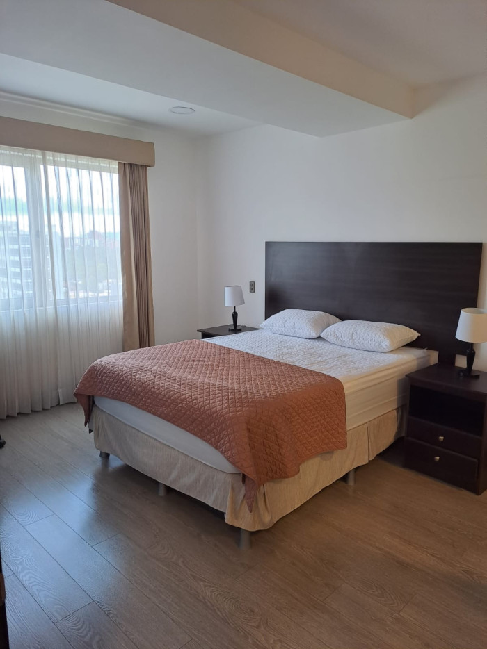 Rento Apartamento en edificio Neo Zona 10 — foto 3