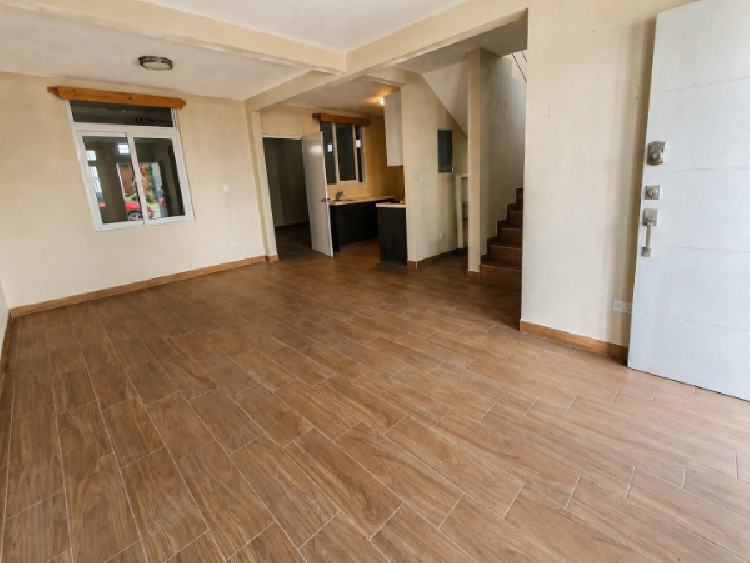 Casa en Venta en Residencial Hacienda Las Mercedes 1 — foto 2