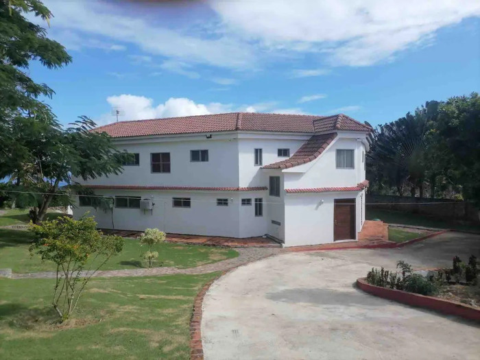 Villa en Venta Vista al Mar – Cabrera - 5