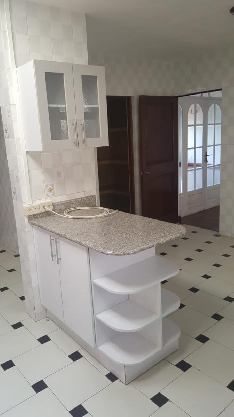Amplia casa en renta o venta La Cañada zona 14, Ciudad - Image 4