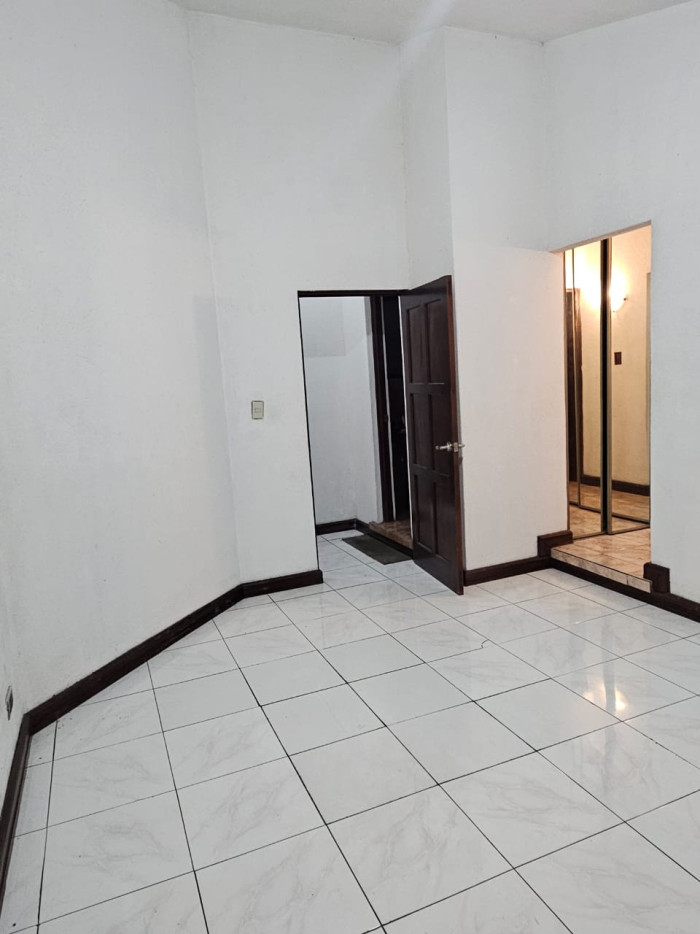 Casa en alquiler en zona 11 las charcas Guatemala - Miniatura 15