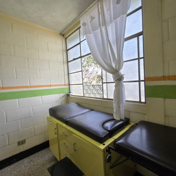 Clínica en Renta Zona 1 de Mixco, cerca de la Muni - 1