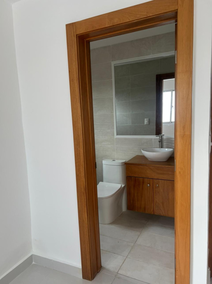 En Alquiler apartamento en El Millón Santo Domingo - 6