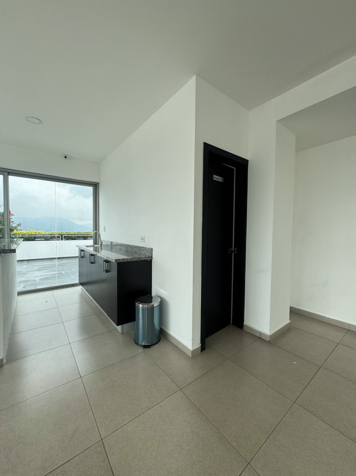 Alquilo apartamento amueblado Torre Triana San Benito - 16