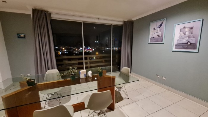 Rento apartamento en zona 10