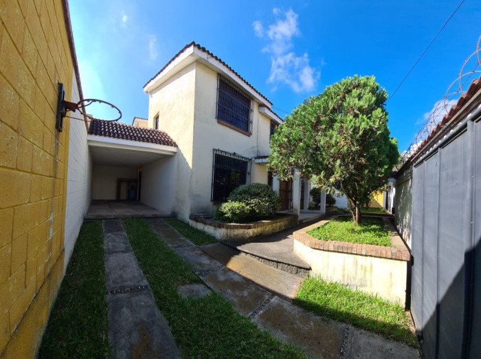 Casa en Venta zona 15 Vista Hermosa III - Image 3